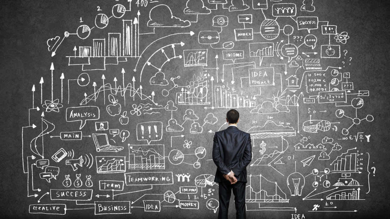 A Tale Of Two Data Architectures: Data Mesh vs Data Fabric